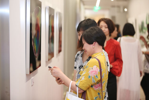 前進全球頂級建築事務所．美國Gensler上海總部 李善單+瑪馨玲月「明鏡～Transparency」開展