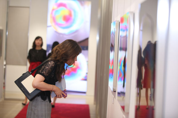 前进全球顶级建筑事务所．美国Gensler上海总部 李善单+玛馨玲月“明镜～Transparency”同城双展