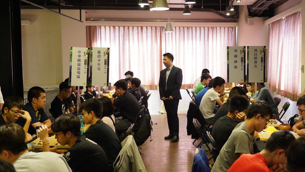 第十一屆「佛乘盃」圍棋大賽共有33隊，逾200位選手參賽