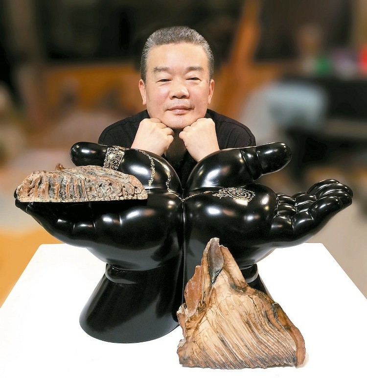 香华天艺术总监李善单《掌握乾坤》